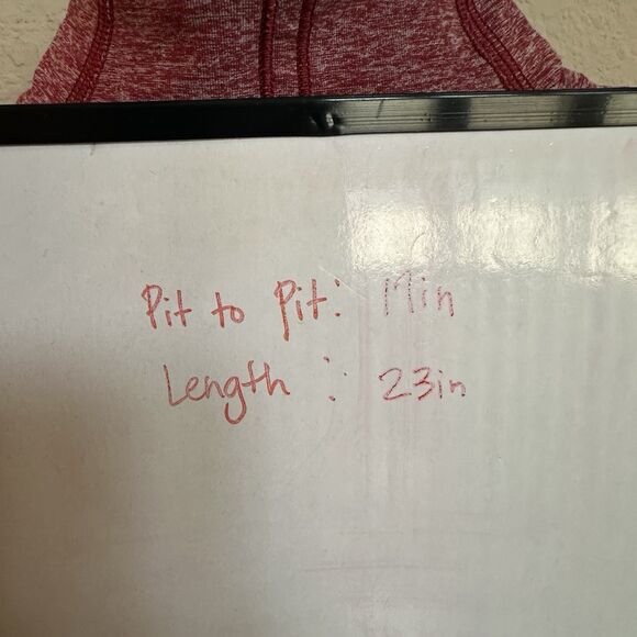 Lululemon Women's Run Briskly 1/2 Zip Red Heathered Jacket Size 6 Stretch B0920 - Picture 6 of 8